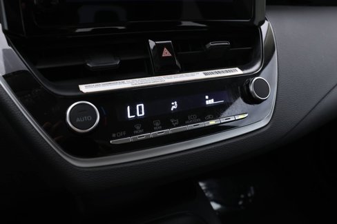Used 2024 Toyota Corolla LE image 6