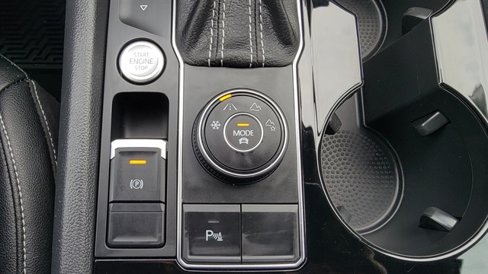 Used 2023 Volkswagen Atlas SE w/ Black Wheel Package image 34