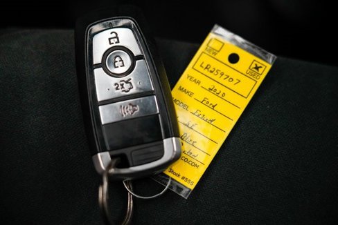 Used 2020 Ford Fusion SE image 35
