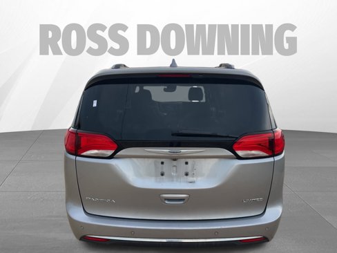 Used 2019 Chrysler Pacifica Limited w/ Advanced Safetytec Group image 5