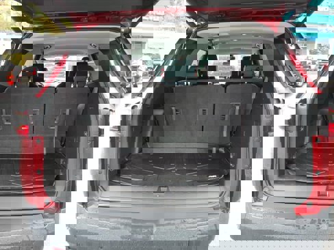 Used 2018 Chevrolet Traverse LT image 15
