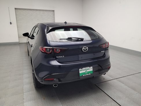 Used 2019 MAZDA MAZDA3 Hatchback w/ Premium Package image 6