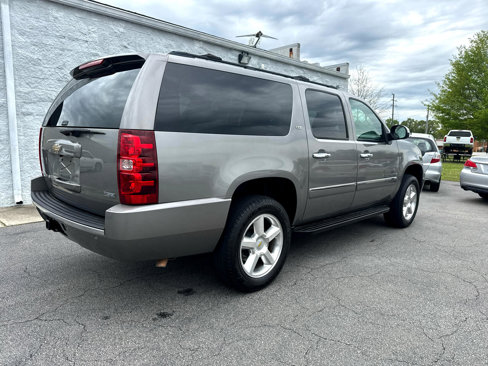 Used 2009 Chevrolet Suburban LTZ image 3