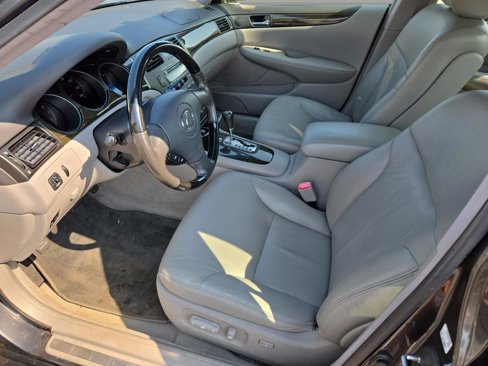 Used 2004 Lexus ES 330 image 12