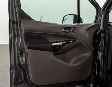 Used 2021 Ford Transit Connect XLT image 6