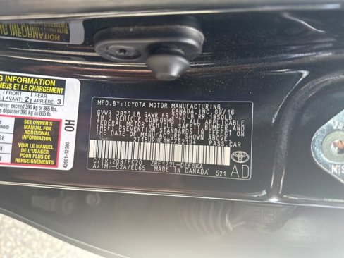 Used 2017 Toyota Corolla SE image 23