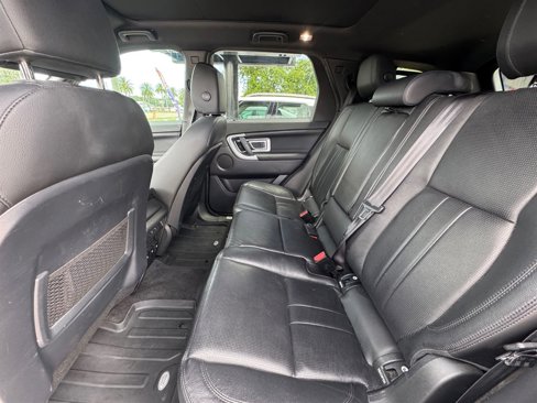 Used 2019 Land Rover Discovery Sport HSE image 10