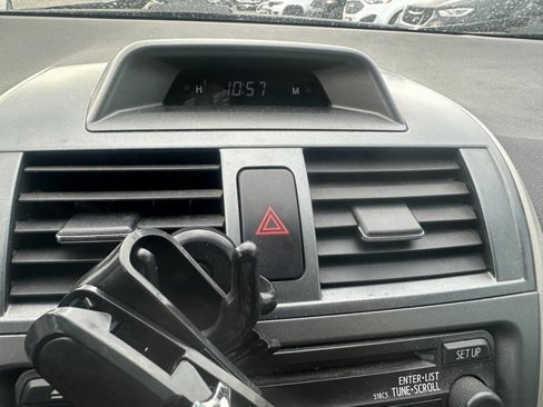 Used 2012 Toyota Corolla LE image 19