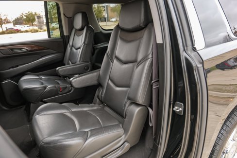 Used 2017 Cadillac Escalade ESV Luxury image 41
