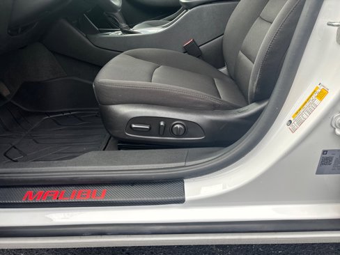 Used 2020 Chevrolet Malibu LT w/ Redline Edition image 14