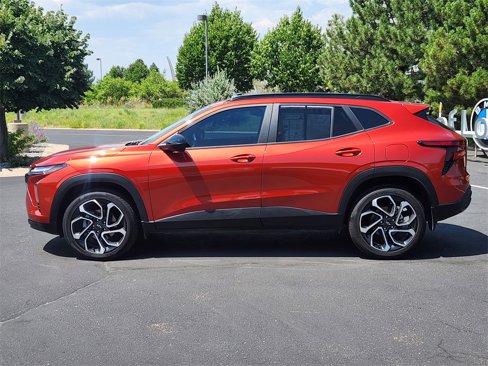 Used 2024 Chevrolet Trax RS w/ Driver Confidence Package image 2