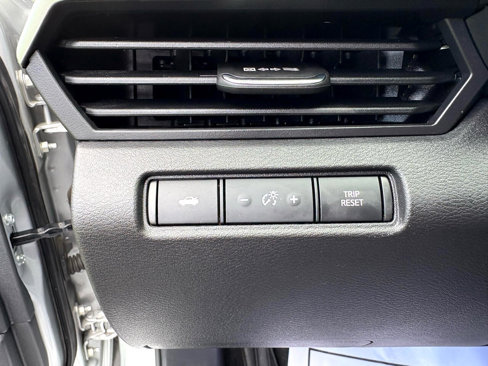 Used 2023 Nissan Altima 2.5 SV image 11