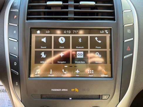 Used 2018 Lincoln MKC Select w/ Select Plus Package image 24