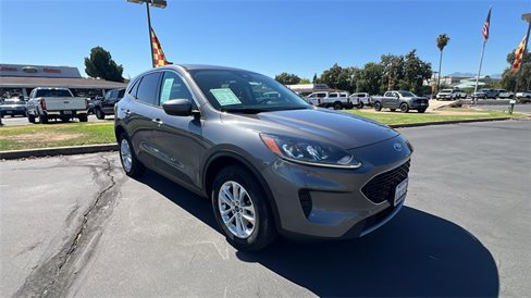 Used 2021 Ford Escape SE w/ Convenience Package image 2