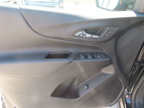 Used 2023 Chevrolet Equinox LT w/ Driver Convenience Package image 23
