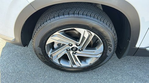 Used 2023 Hyundai Santa Fe SEL w/ Premium Package image 5