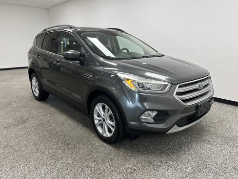 Used 2017 Ford Escape SE w/ Equipment Group 201A image 17