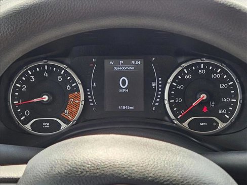 Used 2023 Jeep Renegade Latitude image 10