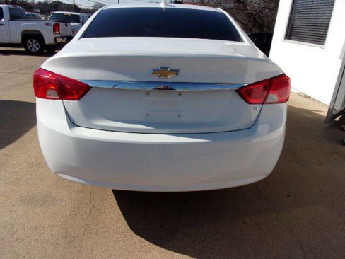 Used 2017 Chevrolet Impala LT image 7