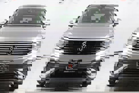 Used 2022 Volkswagen Tiguan SE image 55
