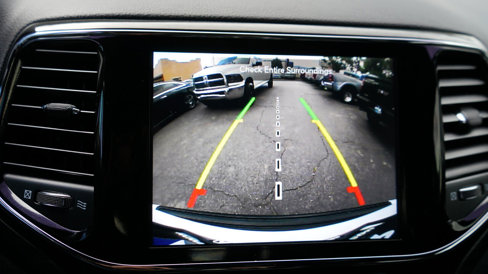 Used 2020 Jeep Grand Cherokee Altitude image 19