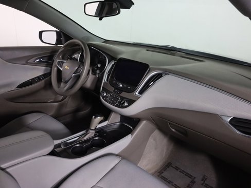 Used 2020 Chevrolet Malibu LT image 24