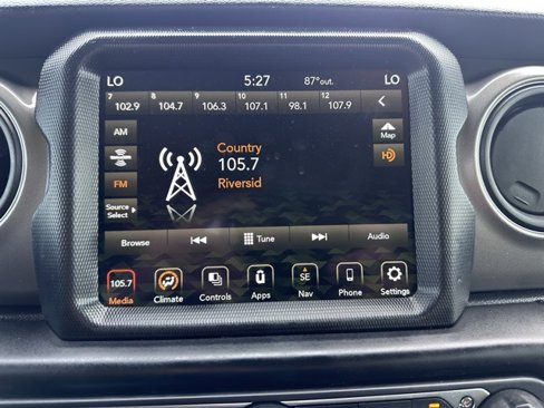 Certified 2023 Jeep Gladiator Sport image 19
