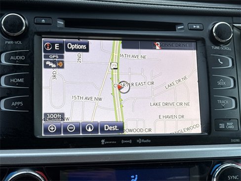Used 2019 Toyota Highlander XLE image 20