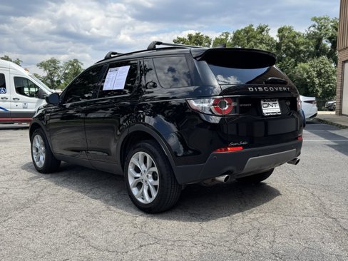 Used 2018 Land Rover Discovery Sport SE image 13
