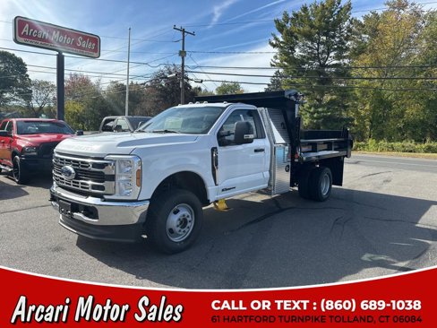 Used 2024 Ford F350 XLT image 1