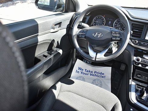 Used 2020 Hyundai Elantra SEL image 23