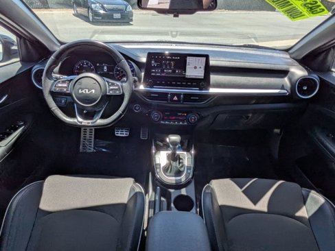 Used 2022 Kia Forte GT-Line image 15