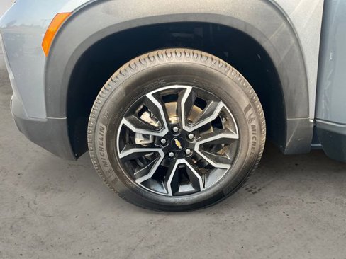 Used 2022 Chevrolet TrailBlazer ACTIV w/ Sun and Liftgate Package image 14