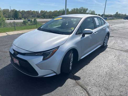 Used 2023 Toyota Corolla LE image 4