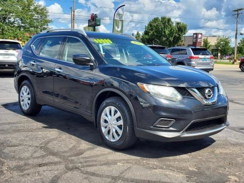 Used 2016 Nissan Rogue SV image 2