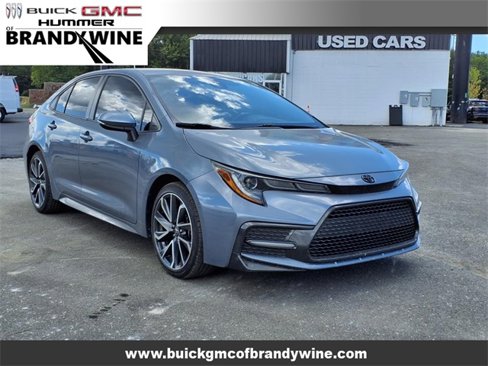 Used 2022 Toyota Corolla SE image 2
