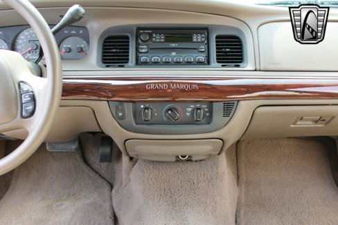 Used 2004 Mercury Grand Marquis GS image 16