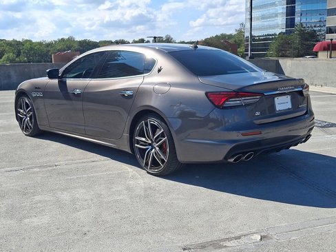 Used 2022 Maserati Quattroporte Modena Q4 image 10