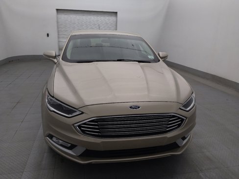 Used 2017 Ford Fusion SE w/ Fusion SE Technology Package image 14