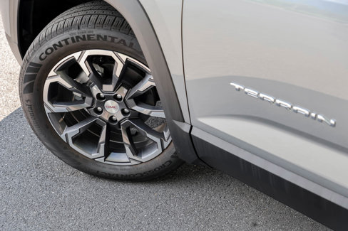 New 2026 GMC Terrain Elevation w/ Elevation Premium Package image 5