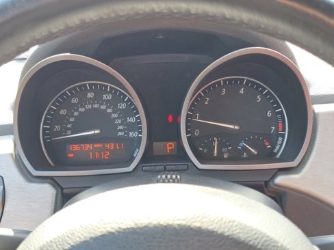 Used 2004 BMW Z4 2.5i image 32
