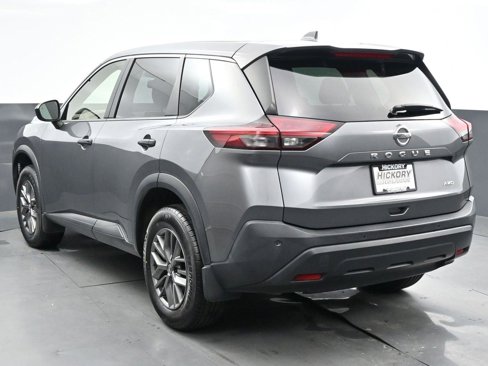 Used 2021 Nissan Rogue S image 5