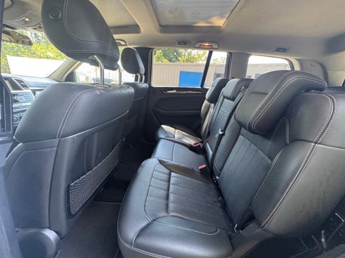 Used 2016 Mercedes-Benz GL 450 4MATIC image 12