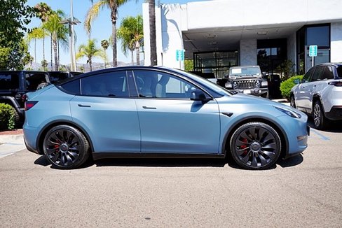 Used 2022 Tesla Model Y Performance image 7