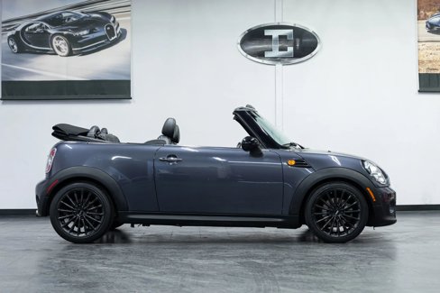 Used 2014 MINI Cooper Convertible image 9