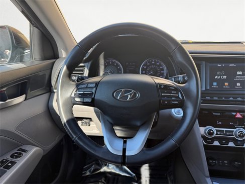 Used 2020 Hyundai Elantra Value Edition image 12