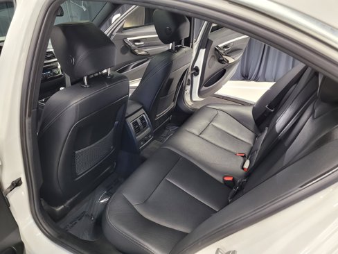 Used 2017 BMW 330i xDrive Sedan image 27