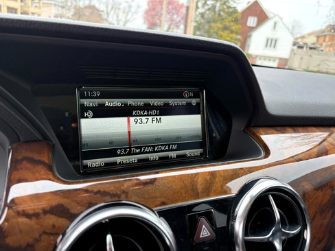 Used 2013 Mercedes-Benz GLK 350 4MATIC image 34