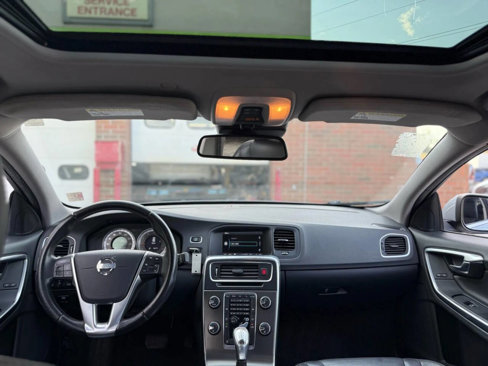 Used 2013 Volvo S60 T5 image 9