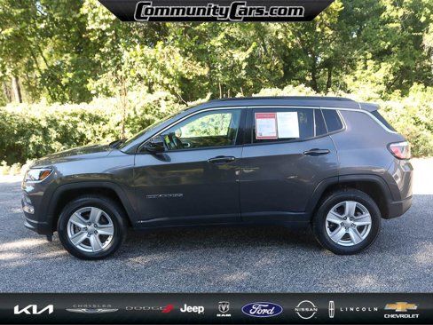 Used 2022 Jeep Compass Latitude w/ Convenience Group image 3